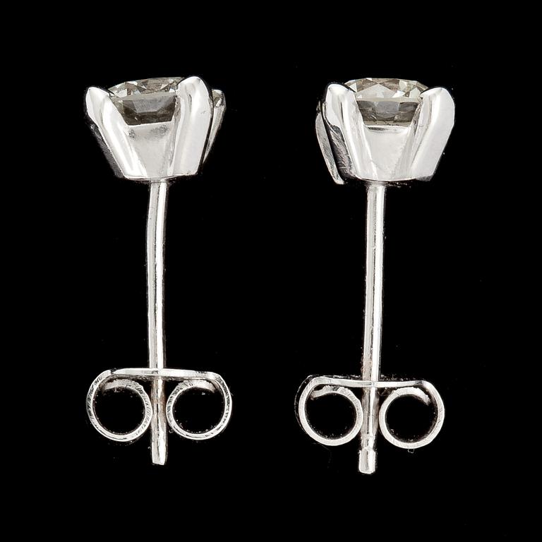 ÖRHÄNGEN, vitguld 18K, briljantslipade diamanter, tot. 1,15 ct.