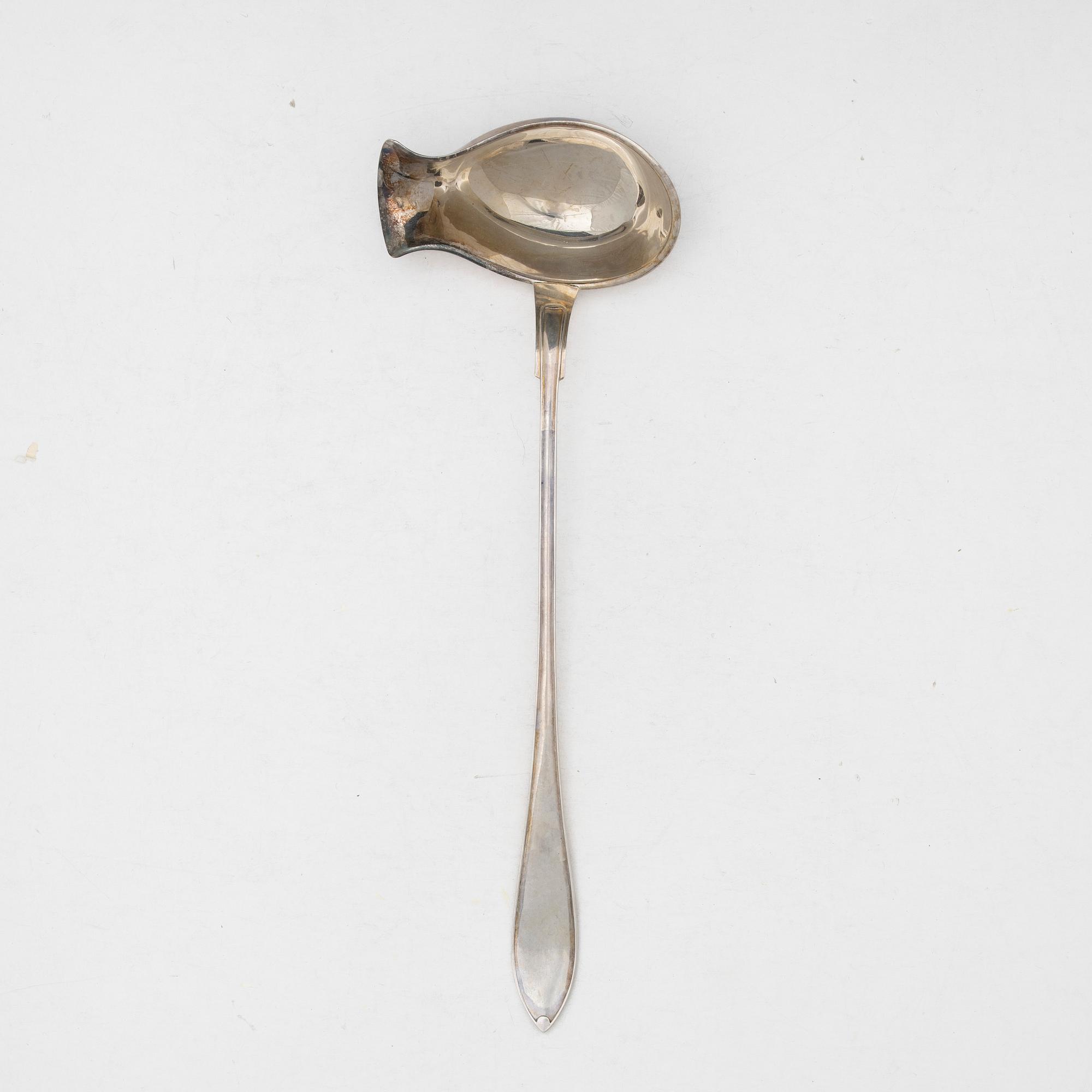 A silver soup ladle, K G Markströms Guldsmeds AB, Uppsala, 1928.