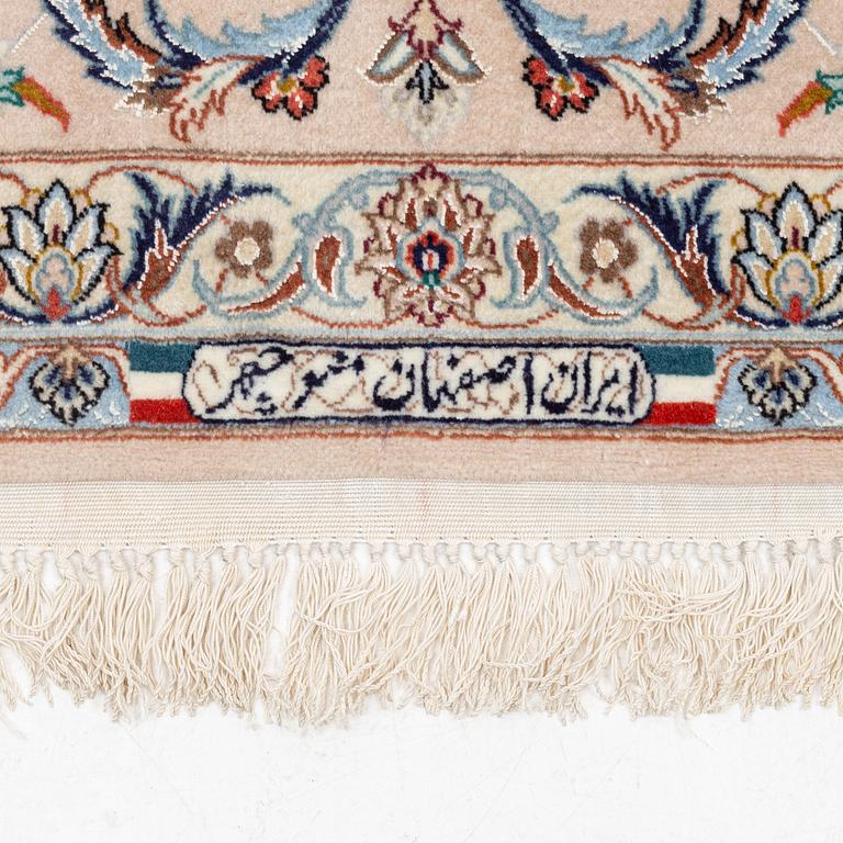 Rug, Isfahan, signed. 377 x 234 cm.