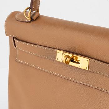 Hermès, "Kelly 32" 2001.