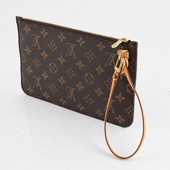 Louis Vuitton, a 'Pochette Never Full', 2015.