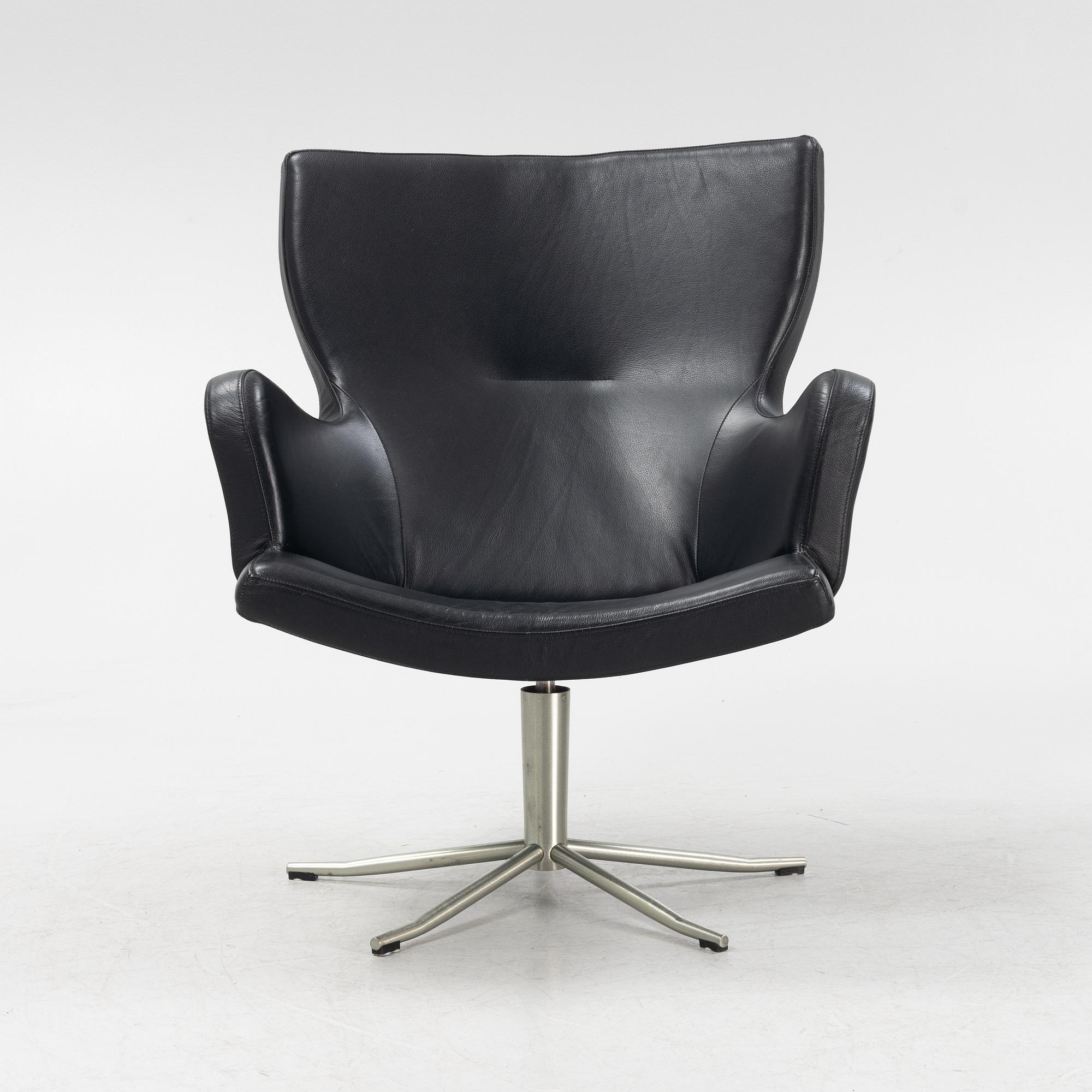 Jan Ekström, a "Gyro" lounge chair from Conform.