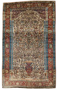 MATTO, an antique silk Kashan, possibly Motachem, ca 208-213,5 x 129,5-132 cm.