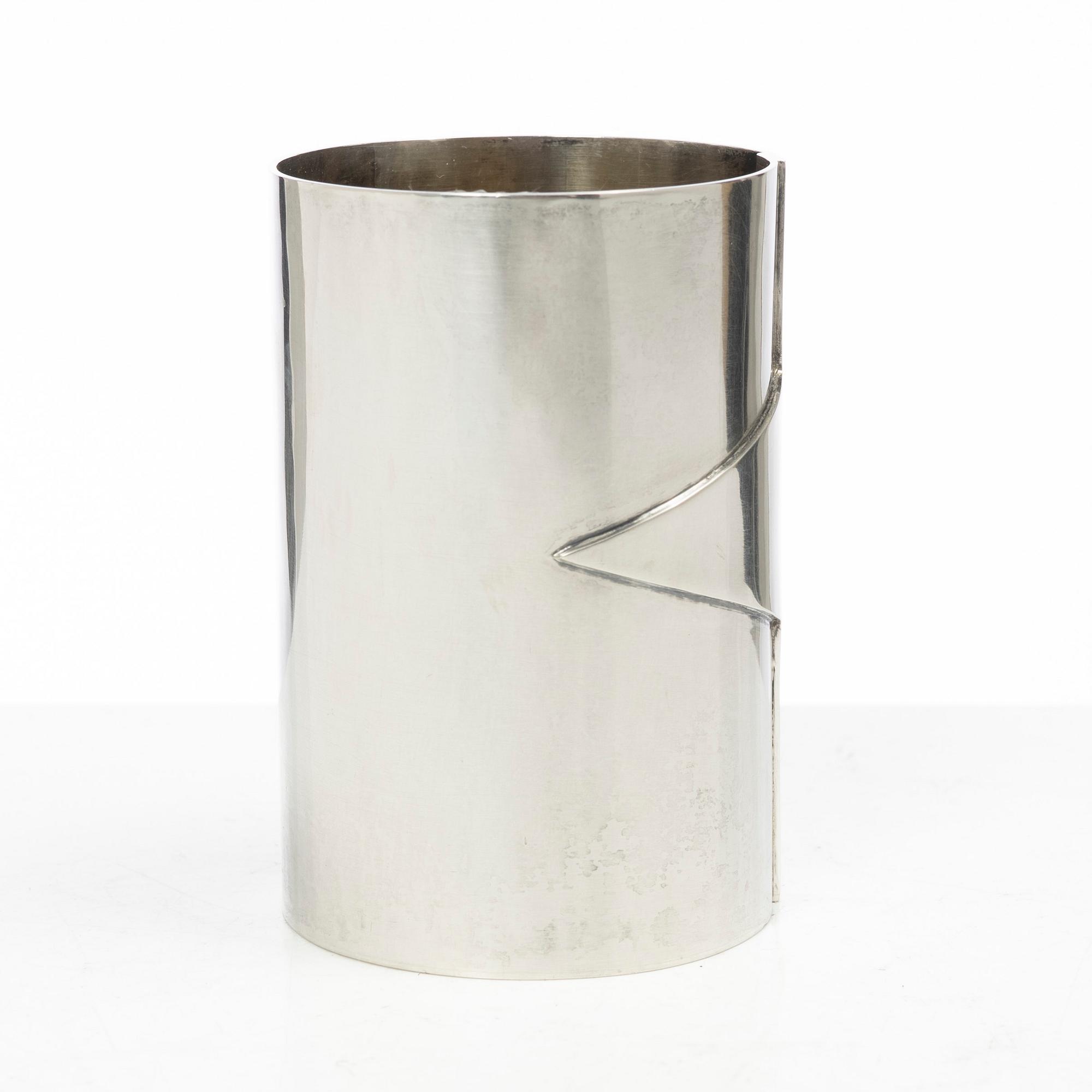 W.A. Bolin, vas, sterling silver, design Barbro Littmarck, Stockholm 1971.