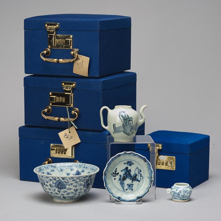 A group of blue and white South East Asian ceramics, 16th-20th Century.