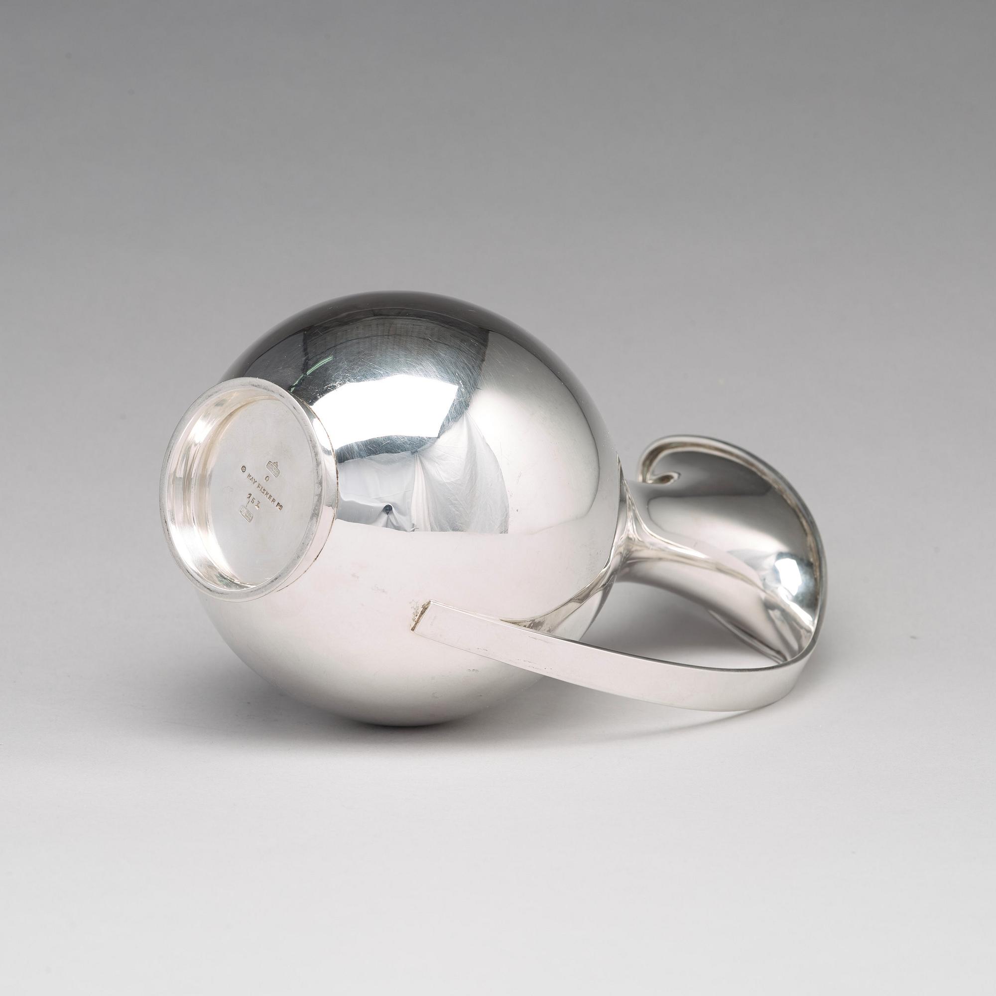 Kay Fisker, kanna, Firma Anton Michelsen, Köpenhamn 1965, sterling silver.