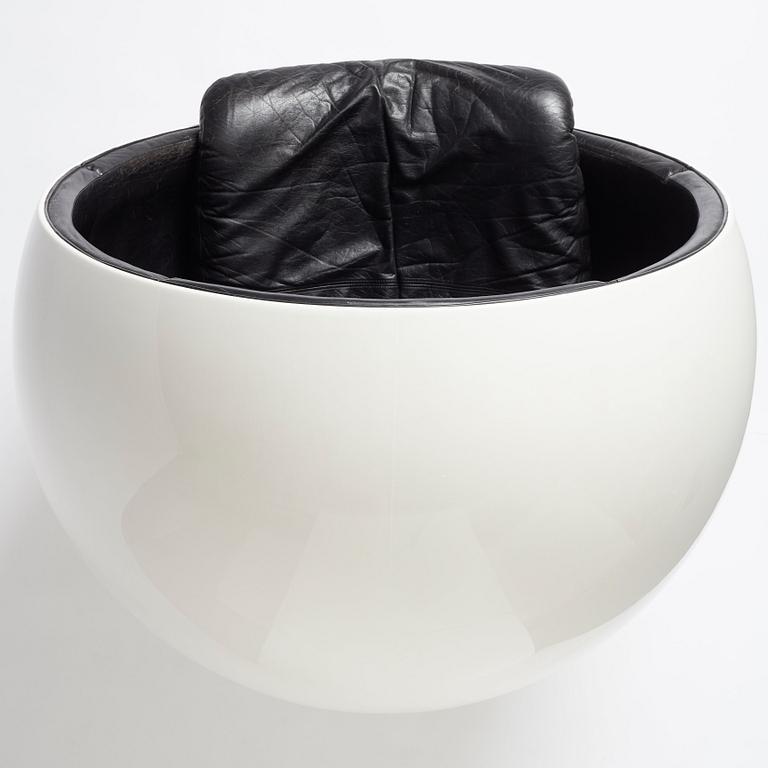 Eero Aarnio, a 'Ball chair', Asko International, 1960-70s.