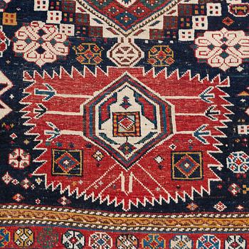 An antique Shirvan carpet. ca 285 x 147 cm.