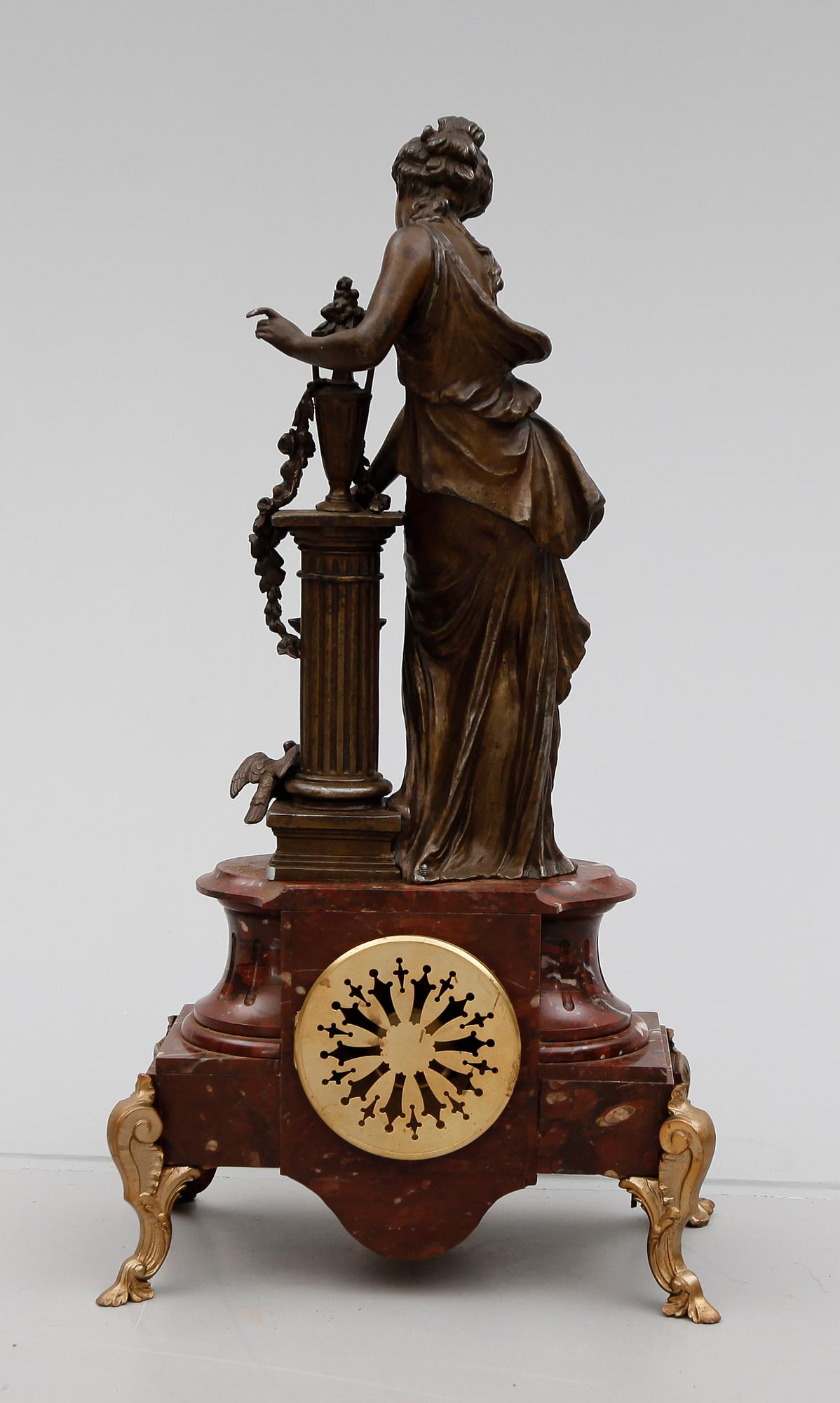 KLOCKGARNITYR, 3 delar, Frankrike, 1800-/1900-tal.