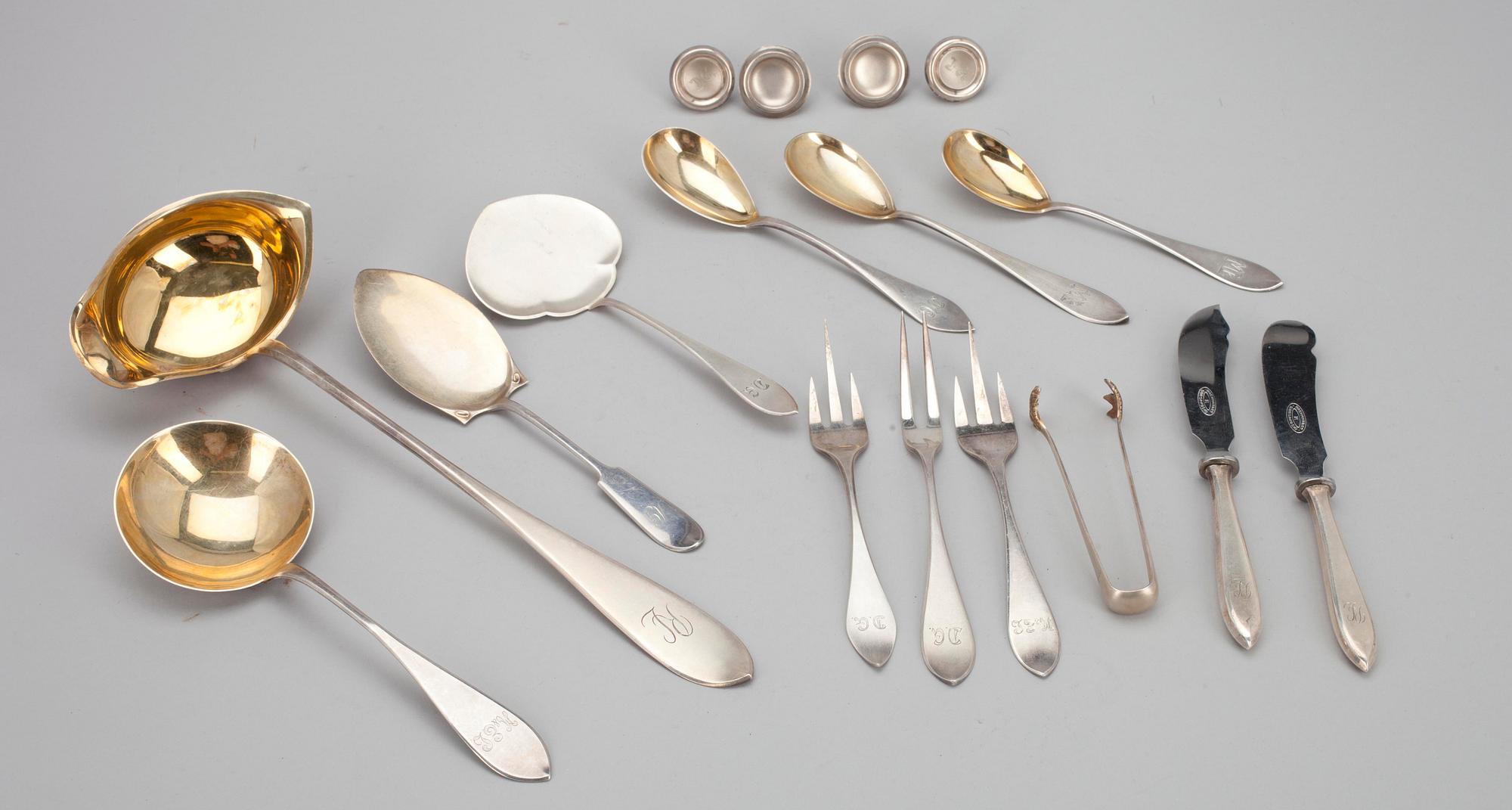 PARTI SILVER, 813 silver. Serveringsbestick 15 delar. Finland 1923-31. Totalvikt 495 g.