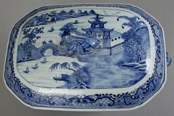 TERRIN, porslin, Qianlong, Kina 1700-tal.