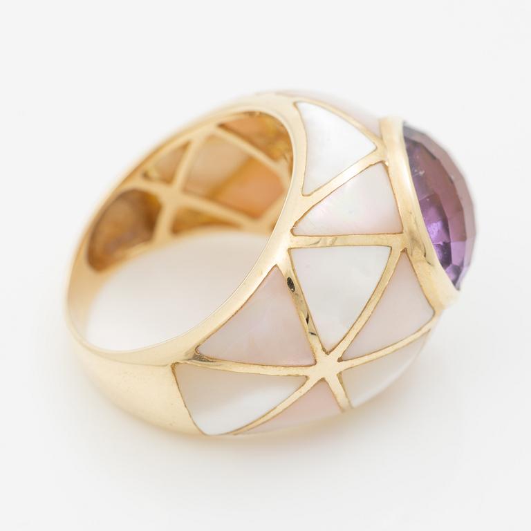 14K gold ring with mother-of-pearl and an oval checker-cut amethyst.