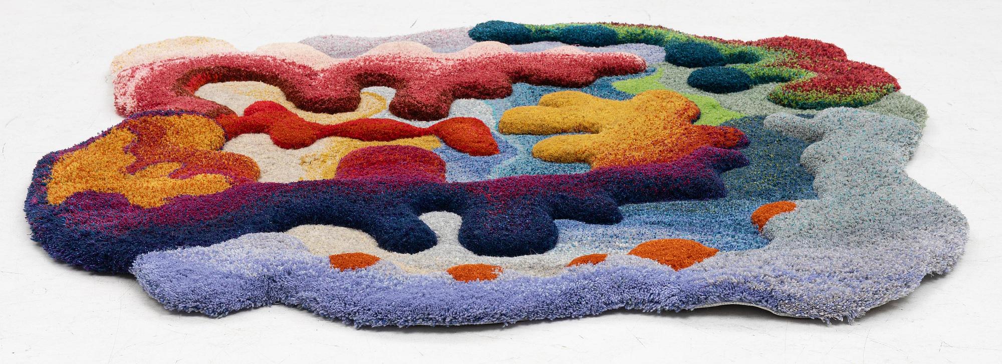 Camilla Iliefski, a carpet, "Chromatic Thoughts" hand-tufted and cut in relief , c 135 x 135 cm.