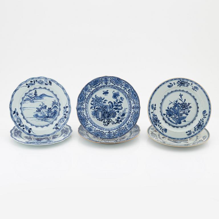 A set of six blue and white dishes, Qing dynasty, Qianlong (1736-95).