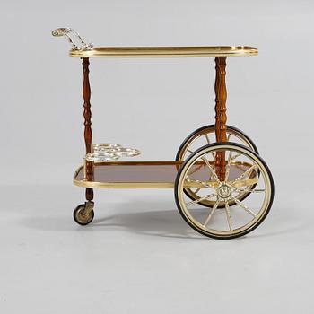 SERVERINGSVAGN, 1900-talets andra hälft.