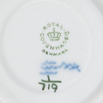A 31-piece Royal Copenhagen 'Musselmalet' porcelain coffee set.