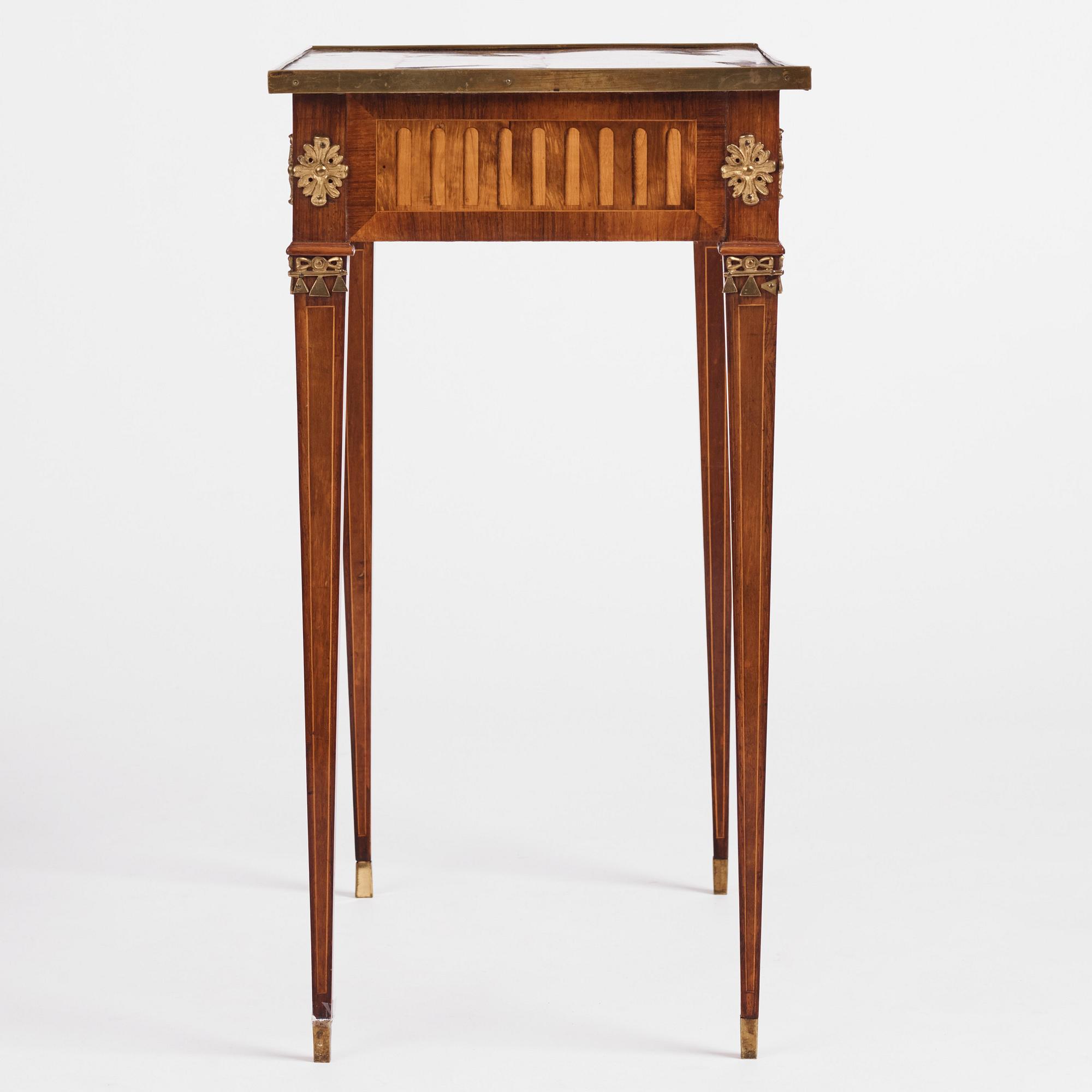 Bord, utfört i Gottlieb Iwerssons verkstad av Peter Rundgren (verksam i Stockholm 1779-1785), Gustavianskt.
