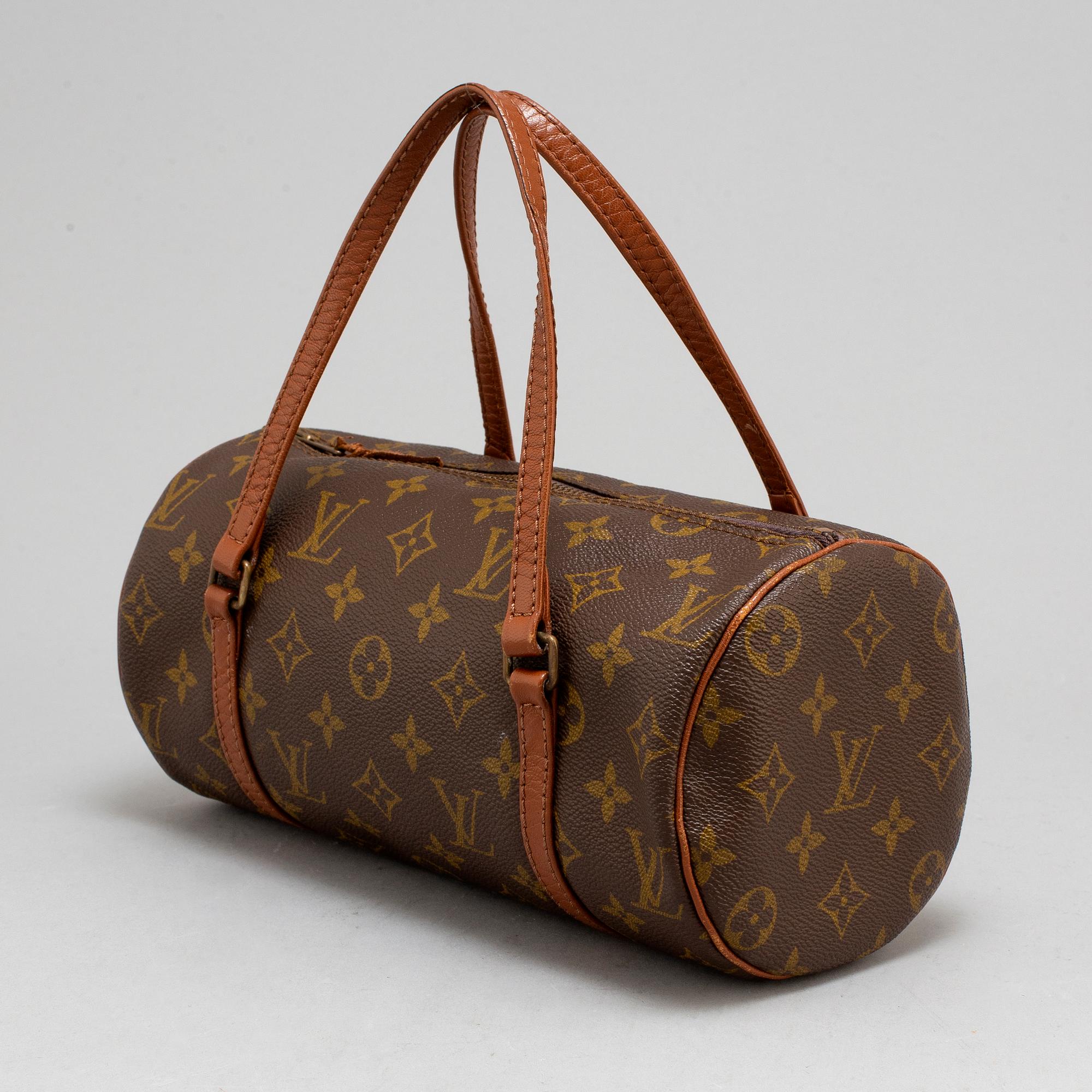 LOUIS VUITTON, A Monogram 'Papillon' bag.