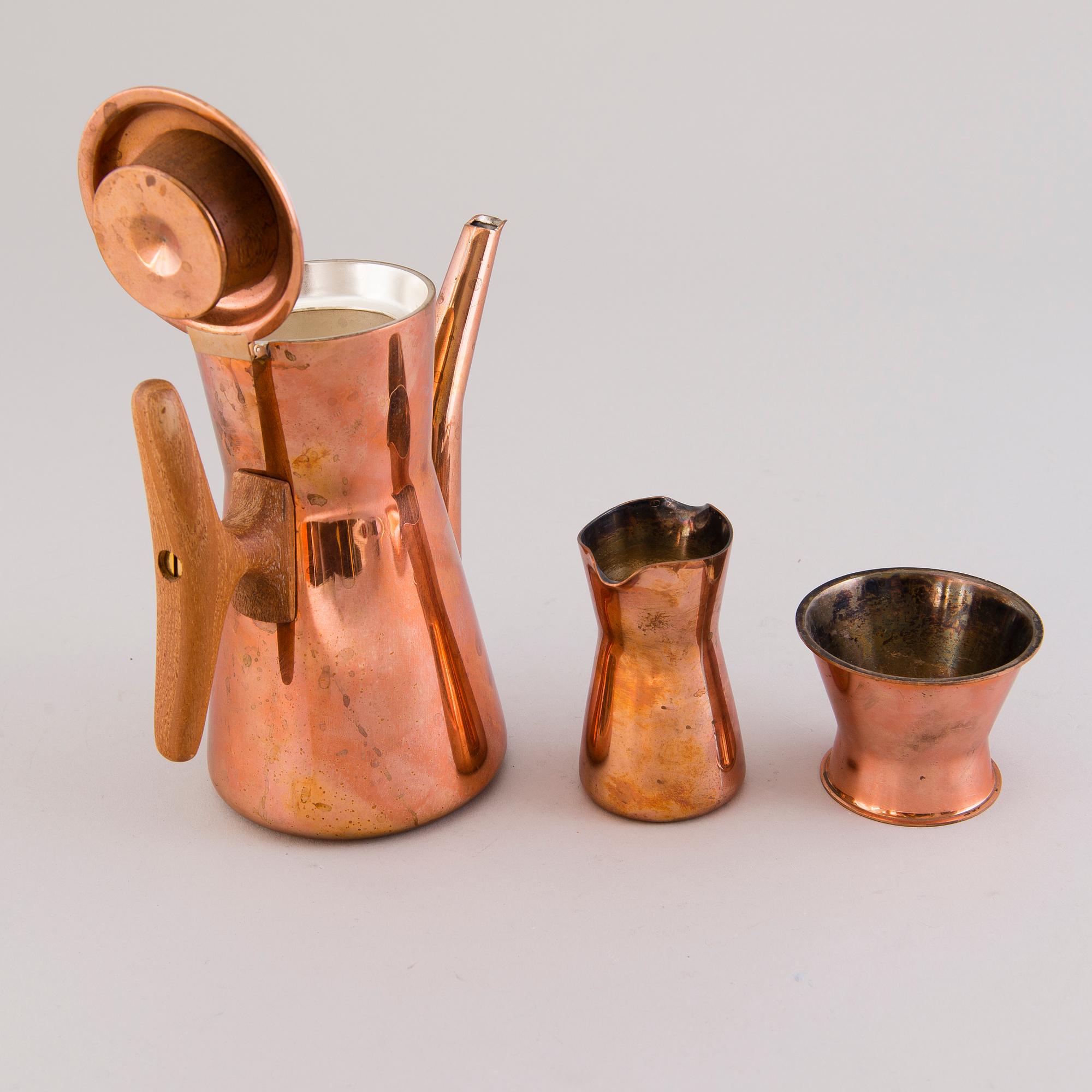 TAPIO WIRKKALA, KAFFESERVIS, 4 DELAR, koppar och teak, Kultakeskus, 1980-tal.