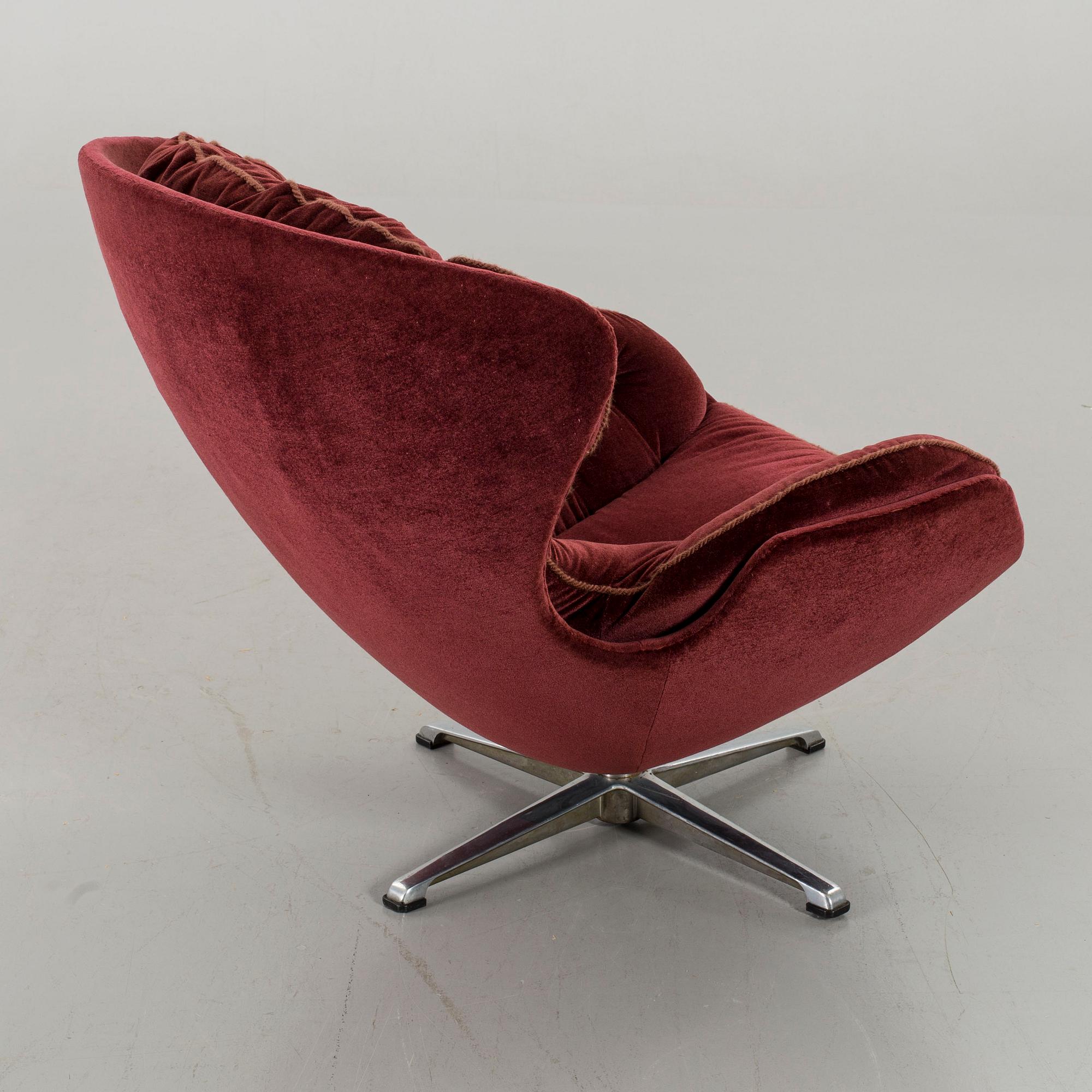A LENNART BENDER "PARTNER" LOUNGE CHAIR, Ulferts, Tibro, Sweden.