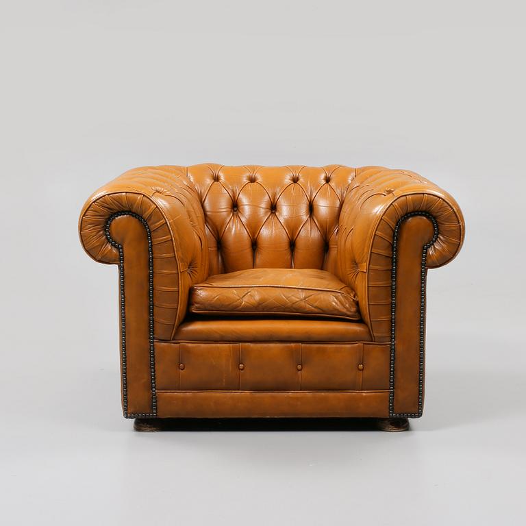 FÅTÖLJ, chesterfieldmodell, 1900-talets slut.