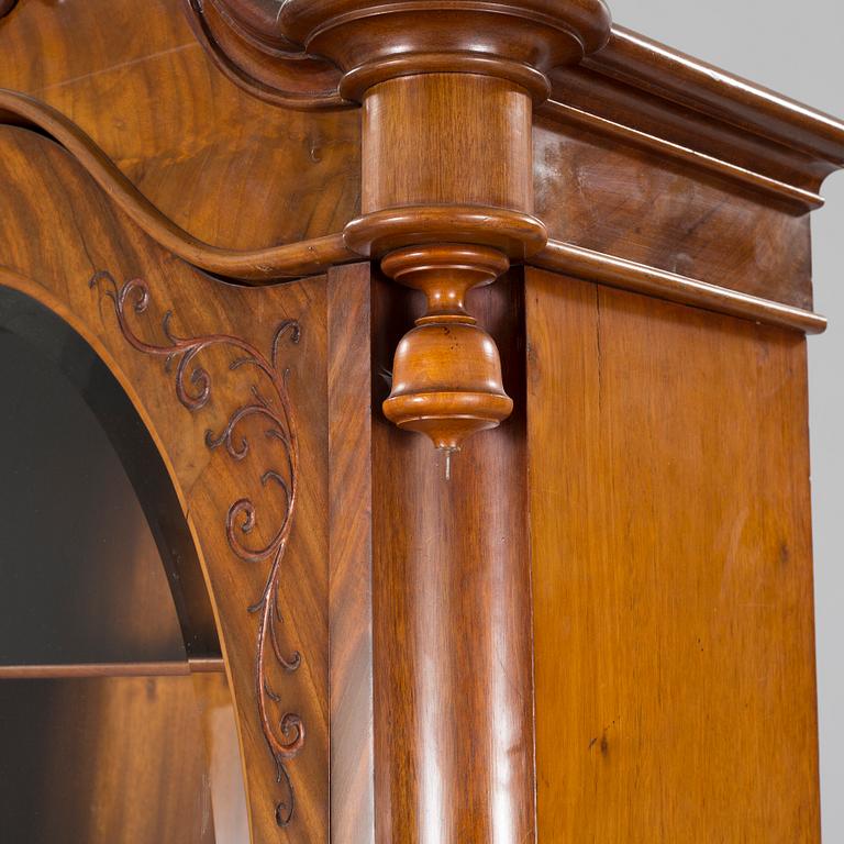 A late 19th century cabinet.