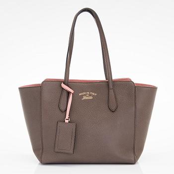 Gucci, väska, "Swing Tote".
