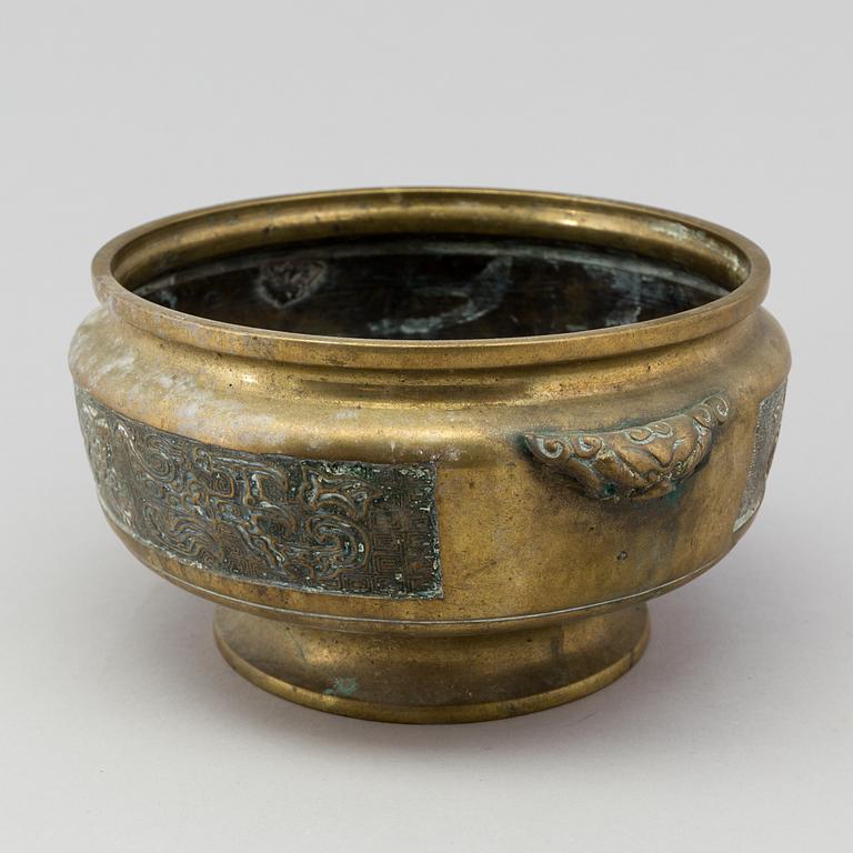 A 20th century CHINESE BRONZE BOWL.