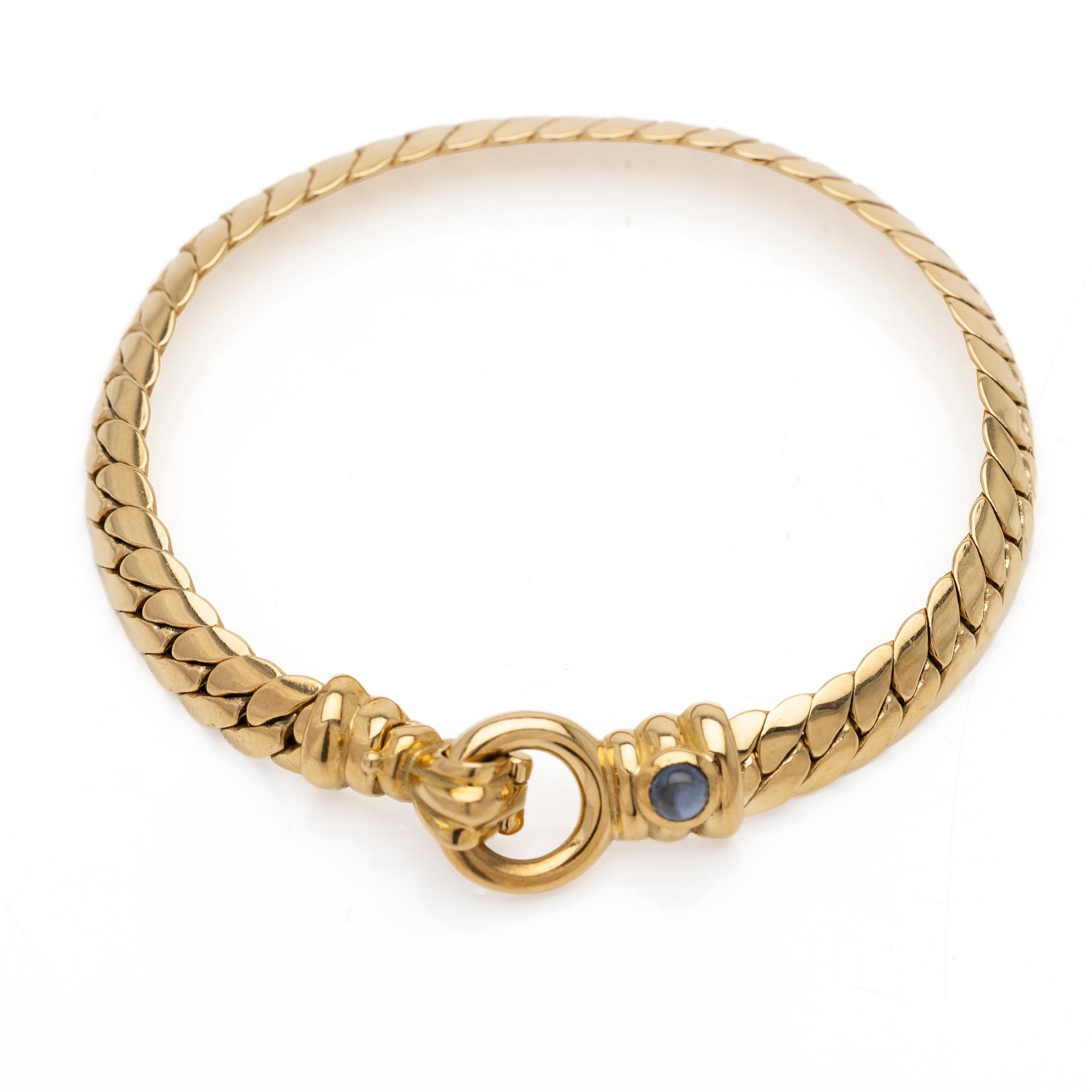 18K gold bracelet with a sapphire, Balestra Giovanni & Figli, Vicenza, Italy.