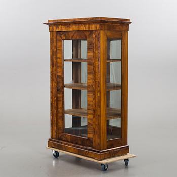 A BIEDERMEIER VITRINE.