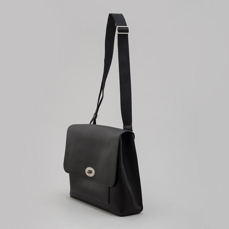 MULBERRY, a leather 'East West Antony Messenger Bag'.