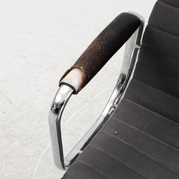 Charles & Ray Eames, EA 108 office chair, Vitra.