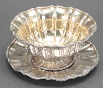 SÅSSKÅL, silver, Gustaf Möllenborg Feron, 1856. Vikt ca 458g.