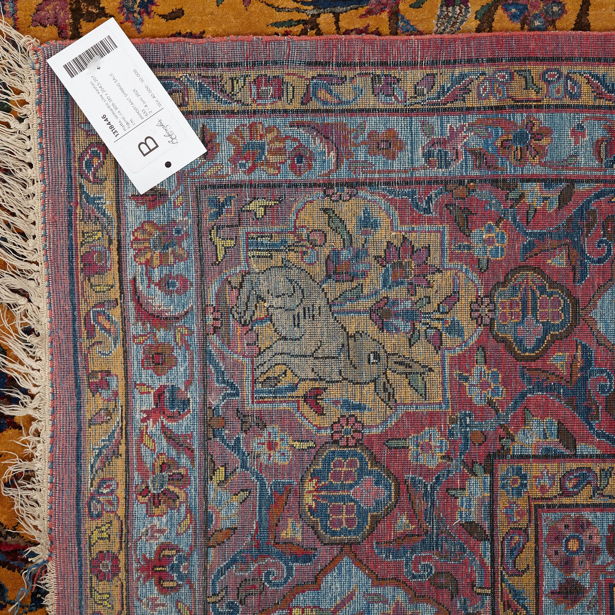 Matta, semiantik silke Keshan figural, ca 309-310 x 204,5-207 cm.