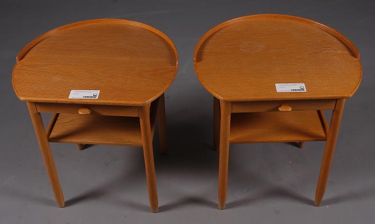 SÄNGBORD, ett par, design S. Engström G. Myrstrand för Bodafors. Brännmärkt.