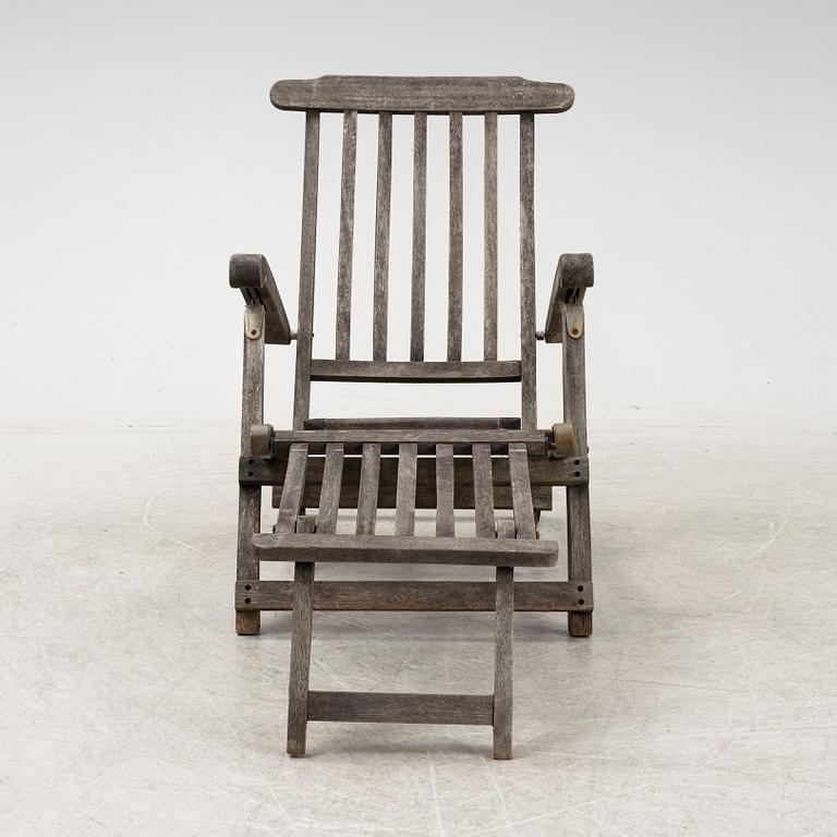 A deck chair, Scandinavian Design Jutlandia, late 20th Century.