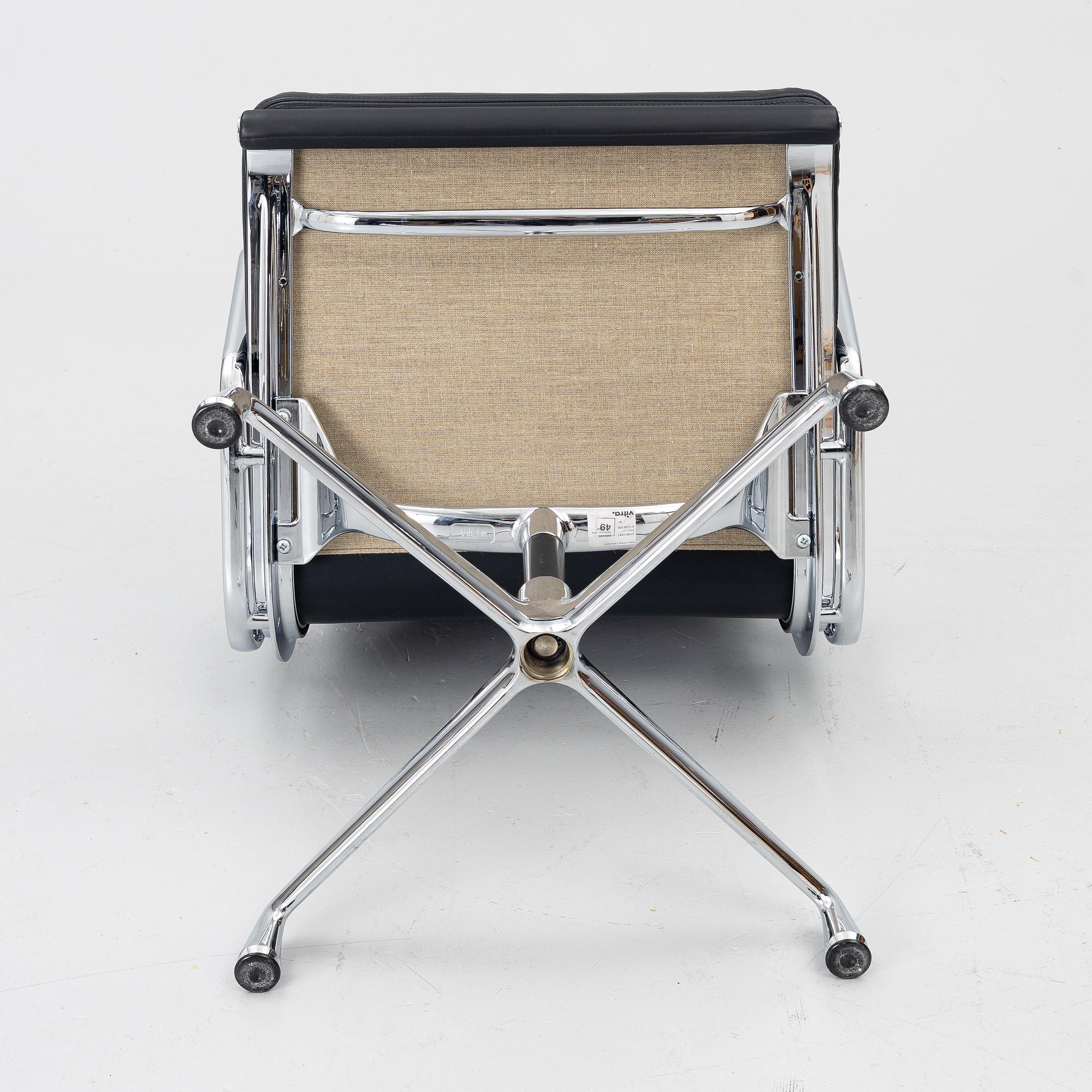 Charles & Ray Eames, Office chair, “EA208 Soft Pad Chair”, Vitra.