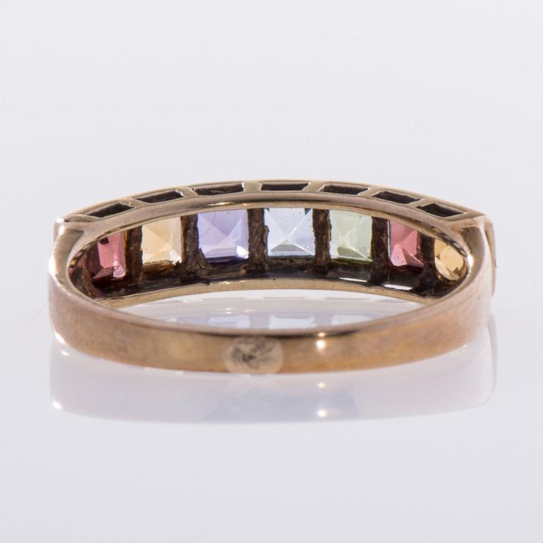 RING, 14K guld, princesslipade stenar, finska stämplar, 1994. Vikt 2,1 g.