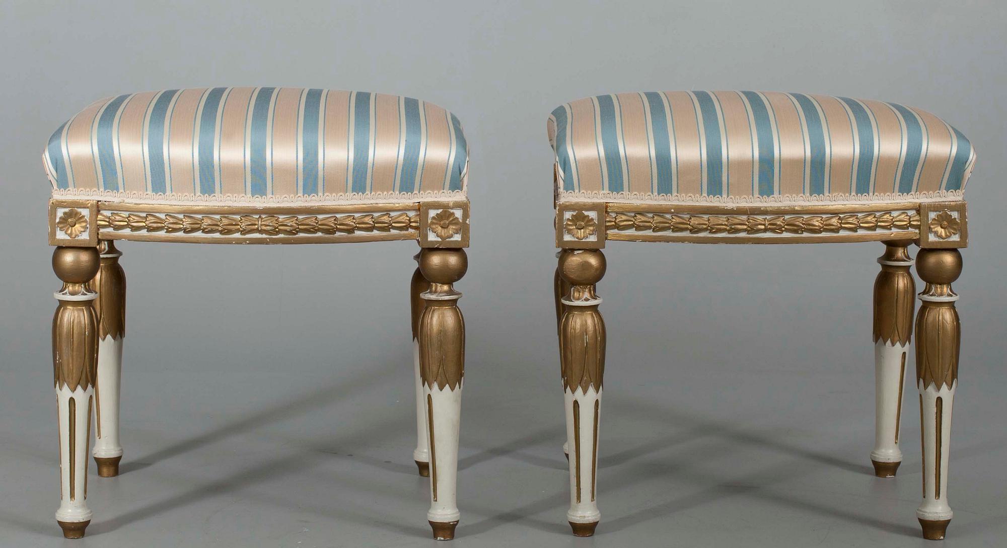 TABURETTER, 2 st, 1800-tales slut.