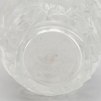 RENÉ LALIQUE, a signed Bagaelle vase.