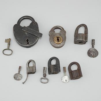 Six padlocks, ia Scandinavian padlocks from the 18th and 19th century.