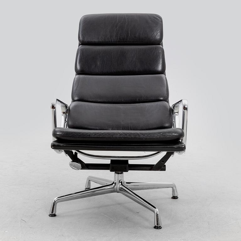 Charles and Ray Eames, stol "Soft Pad EA 222", Vitra sent 1900-tal.