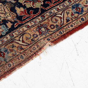 An antique central Persian carpet, c. 307 x 233 cm,