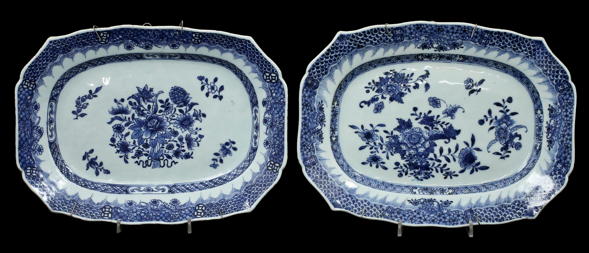 STEKFAT, 3 st, samt TALLRIK, porslin, Kina, 1700/1800-tal.