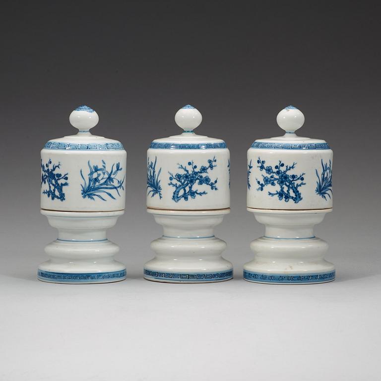 Three presentation stands with covers, Qing dynasty (1644-1912).