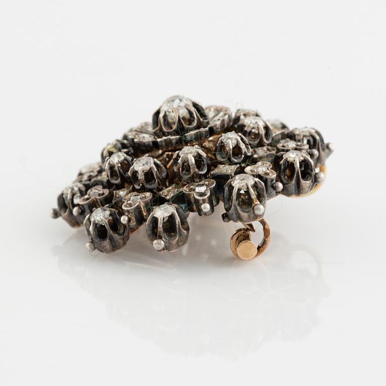 Silver and old cut diamond brooch, around 1900's.