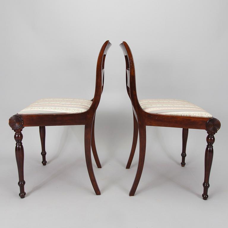 A SET OF FOUR CHAIRS, England, 20th century.