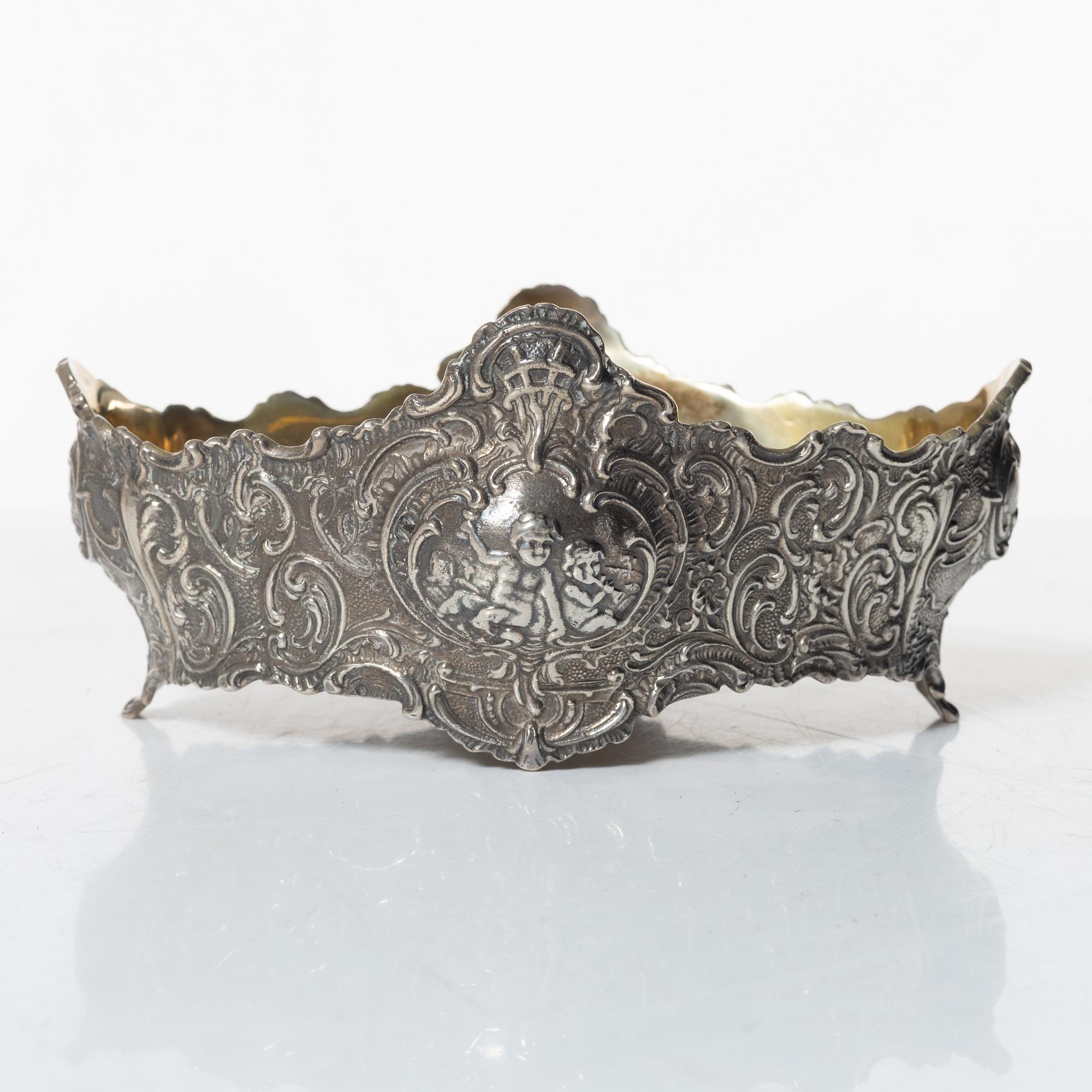 Jardinière, sterling silver, Rococo style, 20th century.