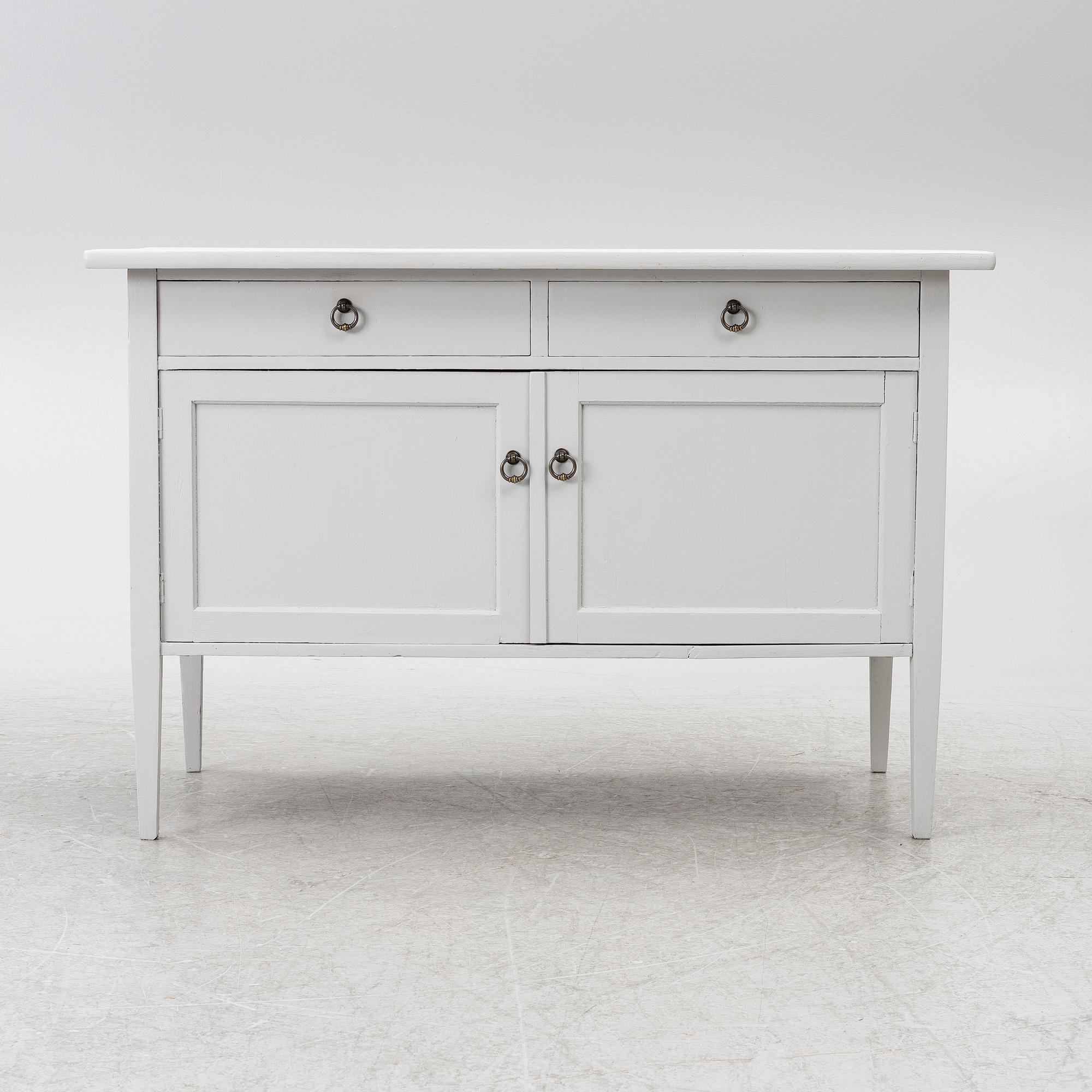 Chest of drawers/cabinet, first half of the 20th century.