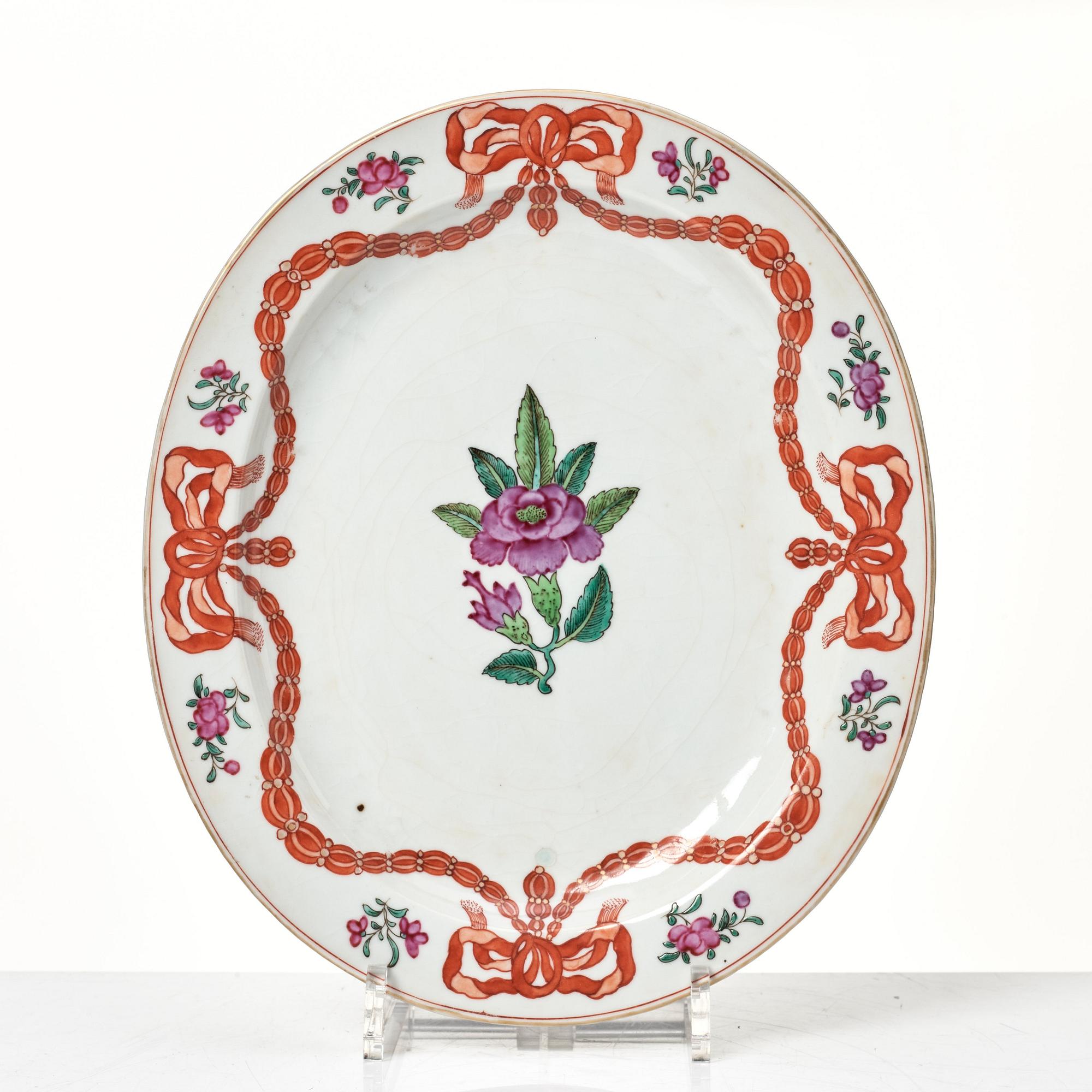 Pastejform med lock och fat, kompaniporslin. Qingdynastin, Jiaqing (1796-1820).